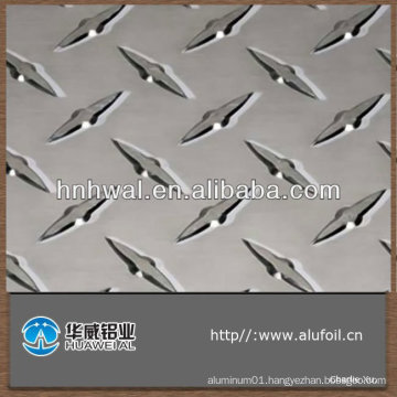 high quality and competitive price 1050 1060 1200 1235 diamond embossed aluminum sheet